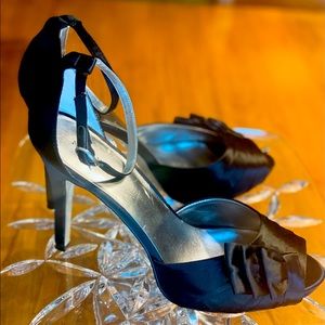 Nine West satin black heels